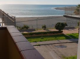 A picture of the hotel: Appartamenti vista mare