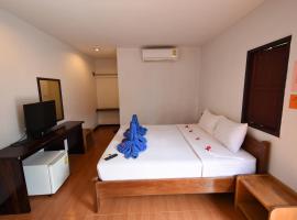 Phi Phi Twin Palms Bungalow, hotel in Phi Phi Don