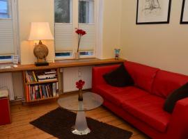 Hotel Photo: Zentral gelegen - stilvolles Appartment in Moabit