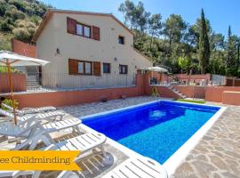 Hotel Photo: Vespella de Gaia Villa Sleeps 10 Pool WiFi