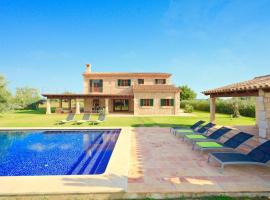 Hotel Photo: sa Pobla Villa Sleeps 8 Pool WiFi