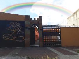 Foto di Hotel: rainbow house