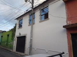 Hotel Photo: Hostal Banyoles