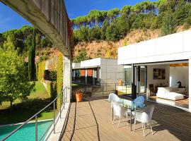 Gambaran Hotel: Montseny Villa Sleeps 6 Pool WiFi