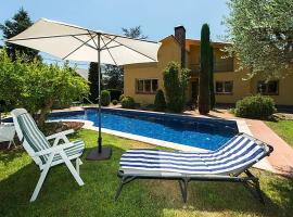 酒店照片: Sant Esteve de Palautordera Villa Sleeps 9 Pool