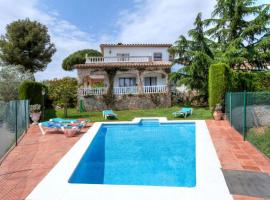 Hotel fotoğraf: Sant Antoni de Calonge Villa Sleeps 8 Pool WiFi