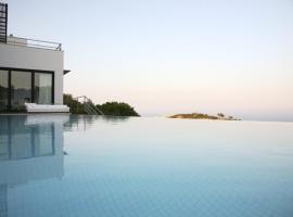 Zdjęcie hotelu: Begur Villa Sleeps 10 Pool Air Con WiFi