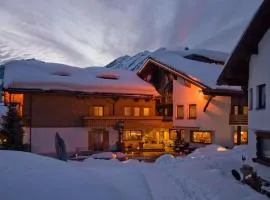 Hotel Alpenrose
