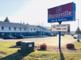 รูปภาพของโรงแรม: Burnsville Inn & Suites