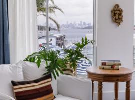 A picture of the hotel: Watsons Bay Boutique Hotel