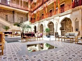 Shah Palace Luxury Museum Hotel