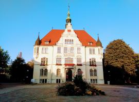 A picture of the hotel: Hans-Lenz-Straße