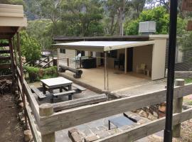Huntinaddi Lodge, hotel v destinaci Halls Gap