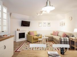 होटल की एक तस्वीर: ZAKOHOME- Apartament Skocznia