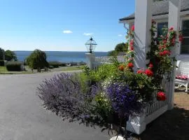 Colonial Gables Oceanfront Village