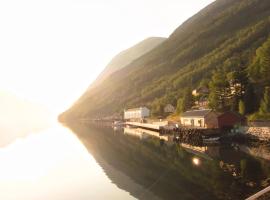 Flørli 4444 Hostel, Hotel in Fløyrli