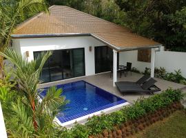 Exotic Boutique Hotel, hotel in Khao Lak