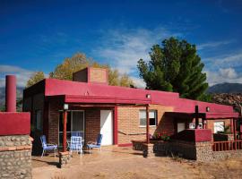 Фотография гостиницы: Estancia Huaco - Cabañas Marinelli