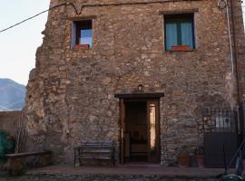 Hotel fotoğraf: Full House in the heart of the Pyrenees