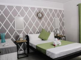 Palm Spring Inn, ξενοδοχείο στο Οράνιεστατ