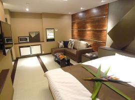 Hotel GOLF Nirasaki (Adult Only), ξενοδοχείο σε Nirasaki