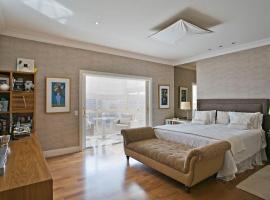 Hotel Photo: a modern three-bedroom apartment