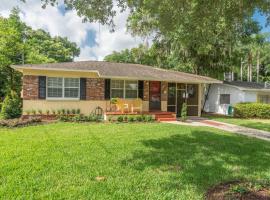 Hotel Photo: Olde Winter Park Bungalow