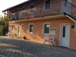 Hotel kuvat: Apartments Martina