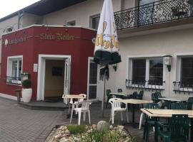 Gasthaus "Zur alten Dorfschmiede", hotel en Metterich