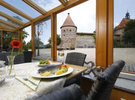 Fotos de Hotel: Gasthof Zur Burg