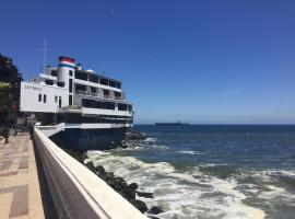 Hotel Restaurant CapDucal, hotel in Viña del Mar