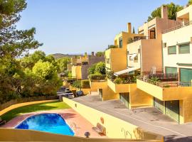 Foto do Hotel: Tamarit Apartment Sleeps 6 Pool Air Con WiFi