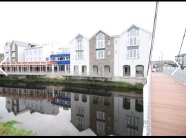 Fotos de Hotel: Quay View Apartment