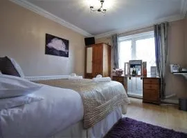 Fairway Hotel