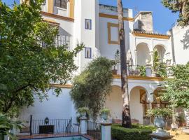 Hotel fotografie: Villa Elvira, exclusive Pool and Gardens in the heart of Sevilla