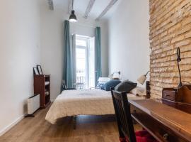 Hotel Photo: 47 Carrer de Cadis, puerta 1