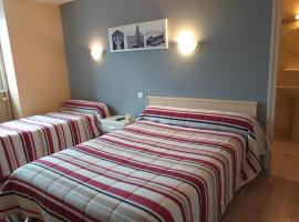 Hôtel le Lion d'Or, hotel in Salbris