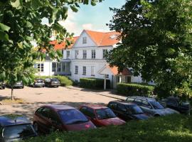 Tune Kursuscenter, отель в городе Greve