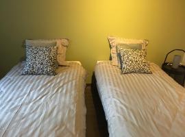 Hotel Foto: holiday home 140