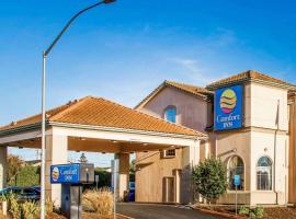 होटल की एक तस्वीर: Comfort Inn Watsonville