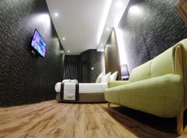 Gambaran Hotel: Here Hotel