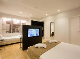 Floris Hotel