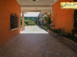 ホテル写真: RINCON COLONIAL Hotel y Restaurante