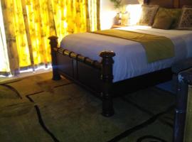 A picture of the hotel: Lakeview room for rent