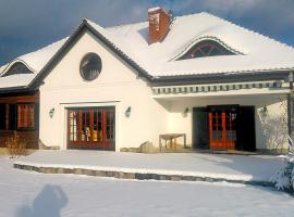 Hotel foto: Rychwald Villa Sleeps 8 Pool WiFi