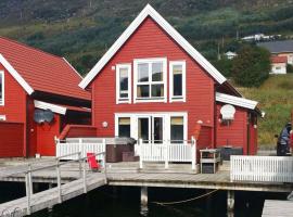 Hotel Photo: Gjerdsvika Villa Sleeps 8 WiFi