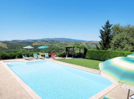 Hotel Foto: Mattone Villa Sleeps 10 Pool WiFi