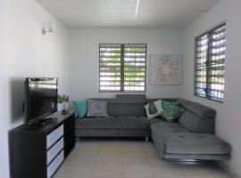 รูปภาพของโรงแรม: Urban Terrace Apartment in San Juan