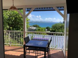 COEUR SUR LA MAIN, hôtel au Diamant