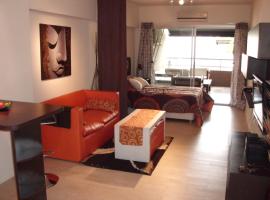 A picture of the hotel: Colegiales Apartment